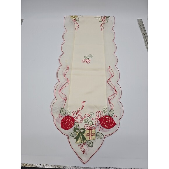 Christmas Embroidered Table Runner Bulbs & Packages Scalloped Edge 70" - Picture 4 of 11
